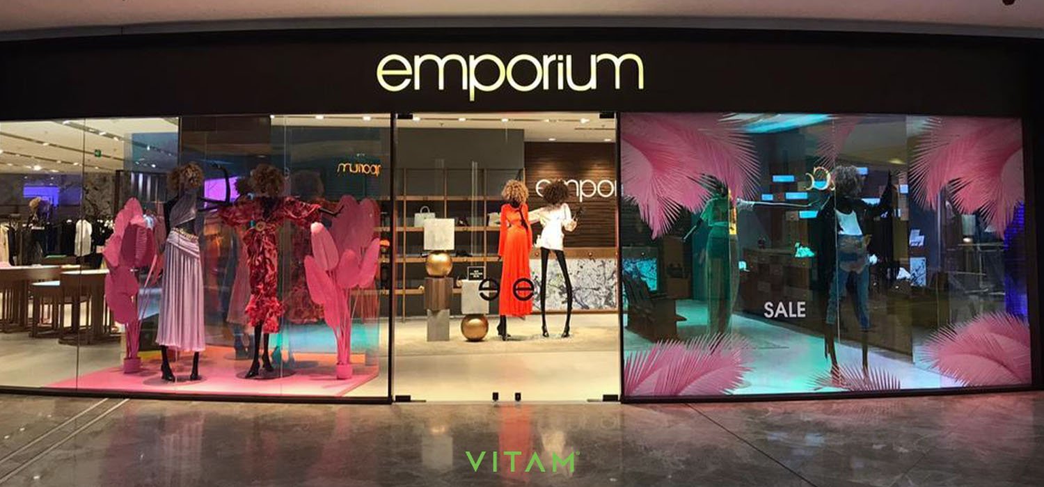VITAM VISUALS — Estee Lauder
